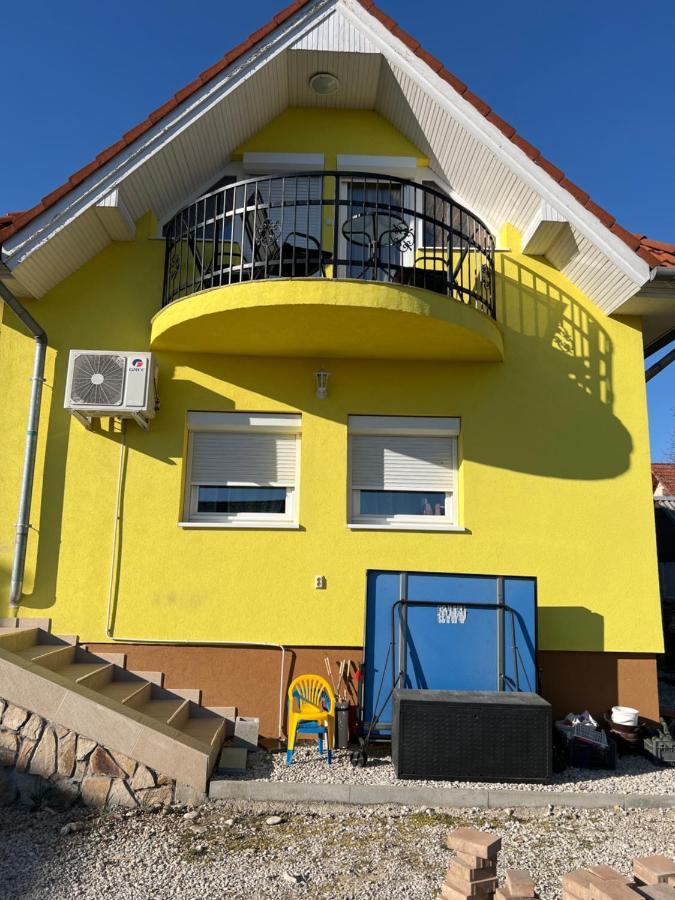 Csikos Apartman Денешдиаш Экстерьер фото