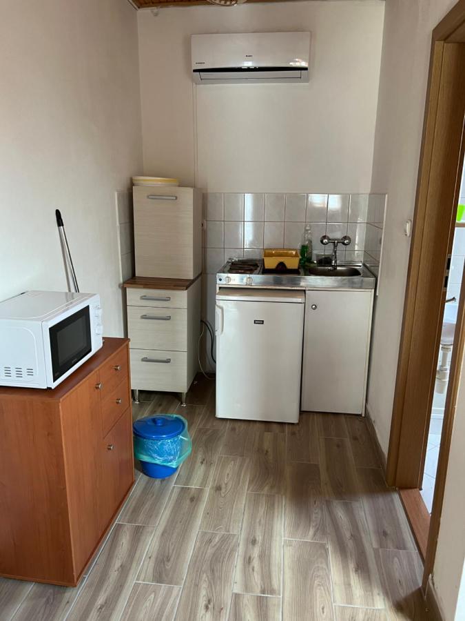 Csikos Apartman Денешдиаш Экстерьер фото