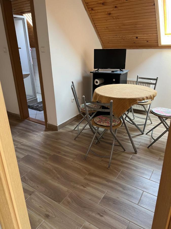 Csikos Apartman Денешдиаш Экстерьер фото